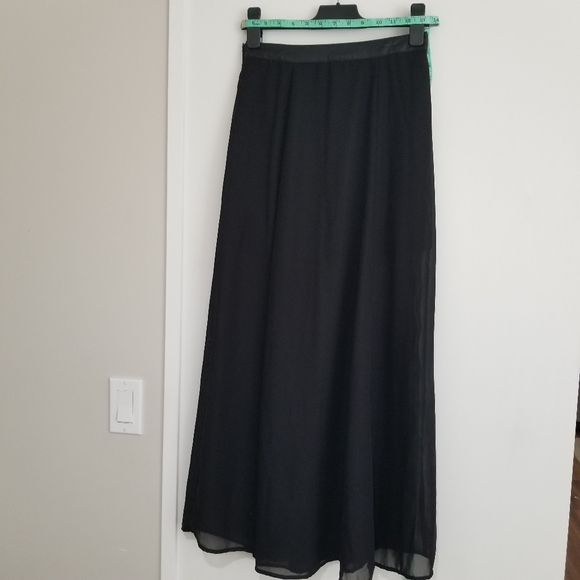 Black mesh maxi skirt size small - Picture 10 of 10